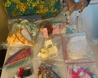 Barbie and Skipper clone clothes. Barbie Star Traveler lounge chair and table. 9794. Bantam travel ware vintage floral suitcase