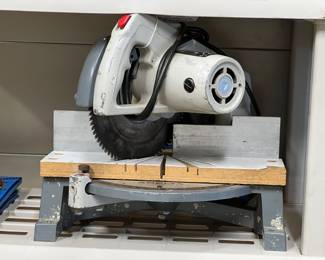 Delta 9” mitre saw