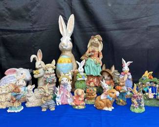 Adorable Rabbit Figurine Lot 