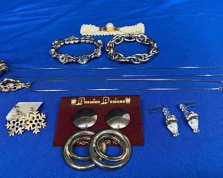 Mixed Variety Jewelery Lot 