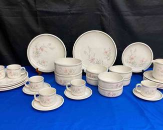 Noritake Misty Isle Collection 