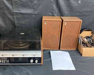 The Fisher 28 And 29 Home Music Center With Headphones And Speakers 