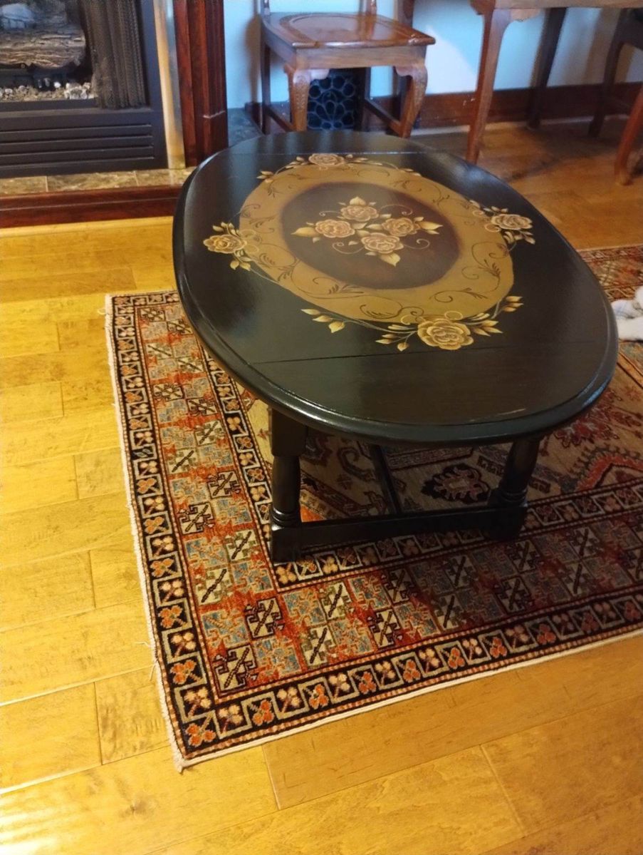 Estate Sale with High End Furniture starts on 10/20/2023