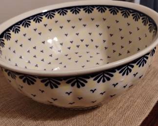 Polish mixing bowl, 11x4.5
