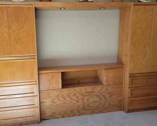 Queen Size Wall Unit