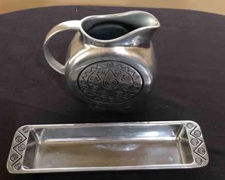 The Wilton Company Pitcher Tray