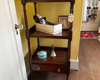 Georgian Style 3 Shelf Stand