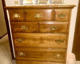 Chest of drawers
