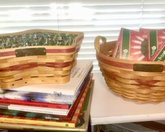 Christmas star and round handled Longaberger baskets 