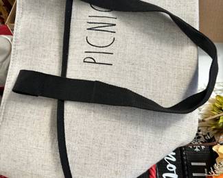 Rae Dunn picnic bag