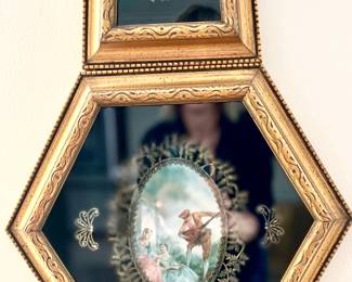 Bottom of banjo clock