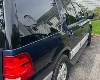 2003 Ford Suburban