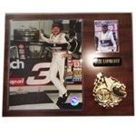 Lot 002   1 Bid(s)
Dale Earnhardt 2000 Plaque
