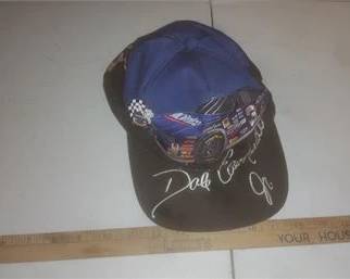 Lot 008   0 Bid(s)
Dale Earnhardt Jr. Hat