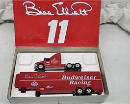 Lot 044   0 Bid(s)
Budweiser Bill Elliot # 11 Car Hauler