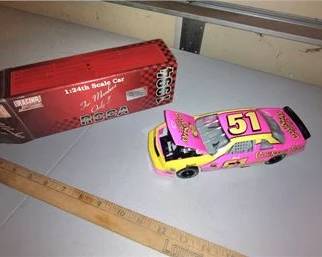 Lot 072   1 Bid(s)
Neil Bonnett Car #51, 1994 Lumina