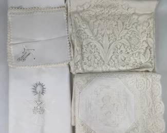 Linen and Lace Tablecloths
