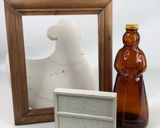 Vintage Aunt Jemima Bottle and More Kitchen Decor

