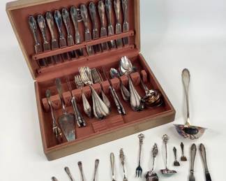  Silverplated Flatware in Naken Chest