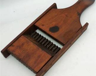 Lot 005   0 Bid(s)
Wood & Metal slaw cutter