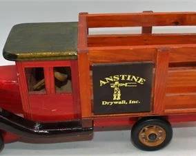 Lot 031   0 Bid(s)
Wood Truck