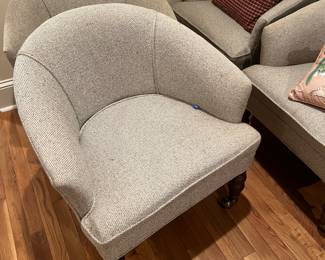 Set of 4 matching chairs