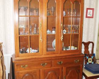 Hitchcock Furniture China Cabinet / Hutch