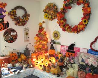 Halloween Decor