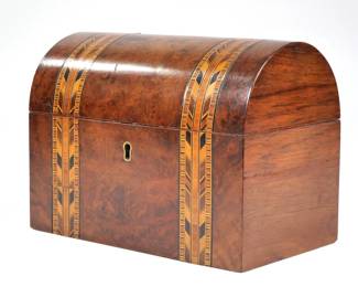 CASKET-FORM TEA CADDY | Burl wood veneer with two bands of contrasting inlay pattern - l. 8 x w. 4.75 x h. 5.75 in.