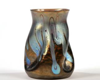 LOETZ AUSTRIA ART GLASS VASE | Polished Pontil signed "Loetz Austria" - h. 6.75 x dia. 5.5 in.