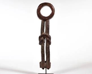 ETHNOGRAPHIC CARVED WOOD KNOT | On a metal display stand - h. 10 in. (carving only)