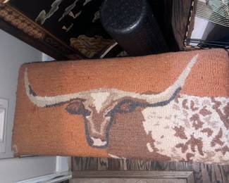 Longhorn Bench