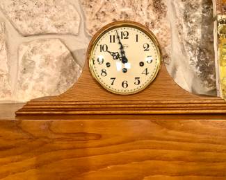 Mantle clock