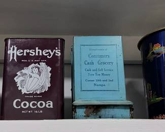 lots of Vintage Tins