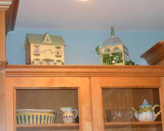 More decorative bird houses