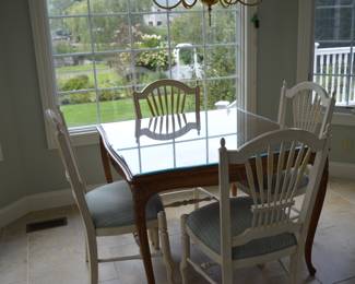 Breakfast nook / Game table & chairs
