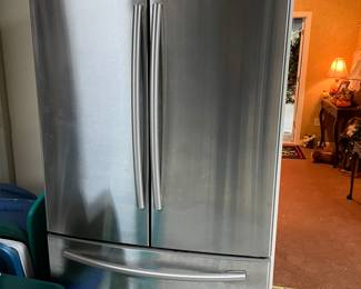 Samsung 2014 French door refrigerator 