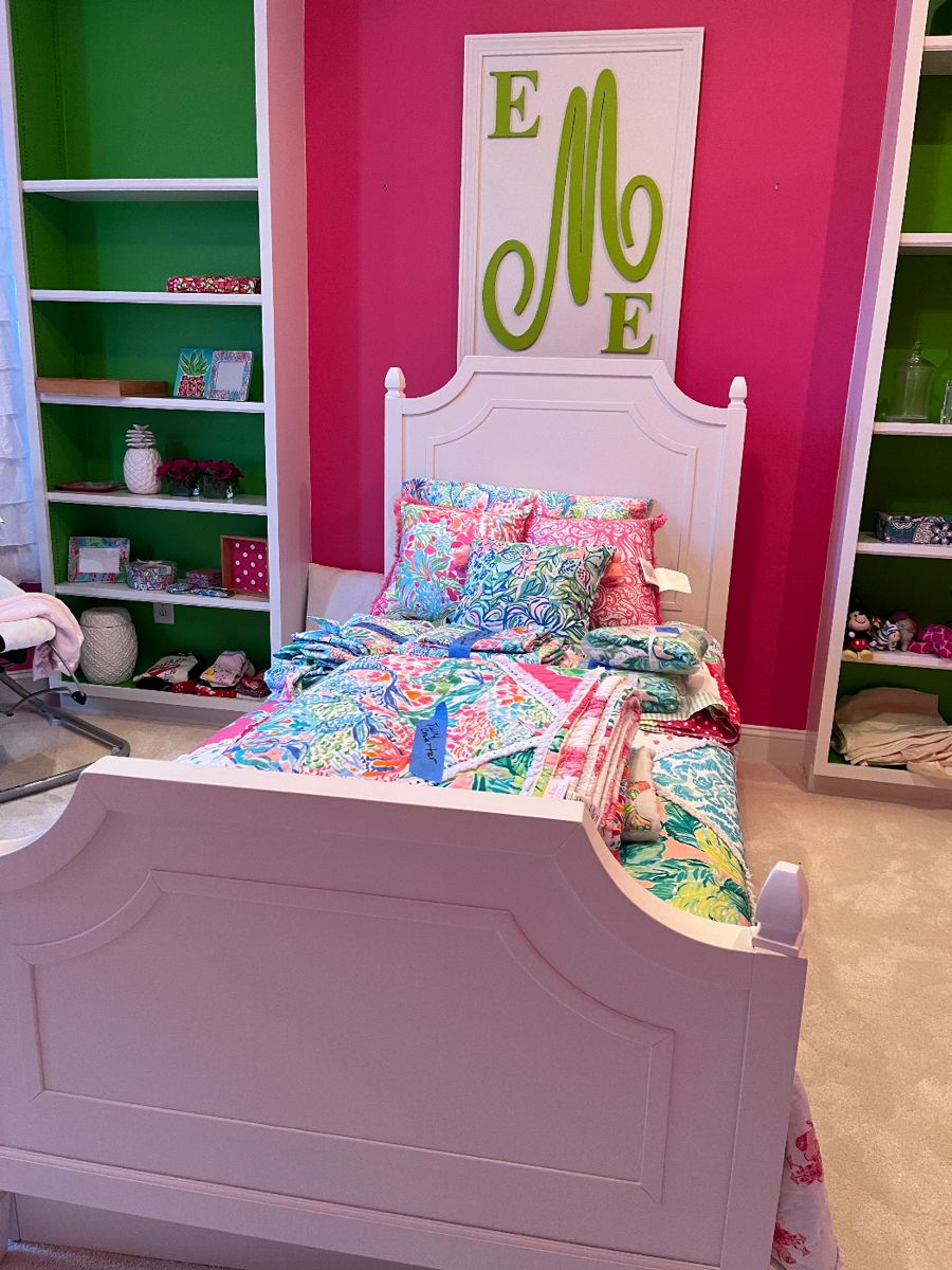 S & J Estate Sales LLC Huge Sale Yankee Trace starts on 10/5/2023