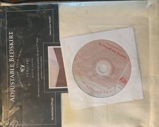 New in package bedskirt 