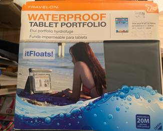 2 waterproof Tablet Portfolios 