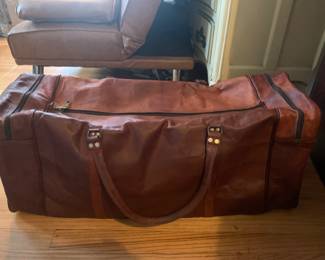 Extra large leather duffel bag 
