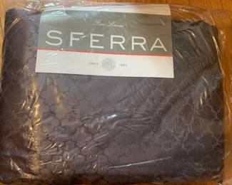 Sferra Queen bed cover with pillow covers-Brand New!