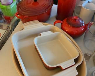 Beautiful like new Le Crueset set