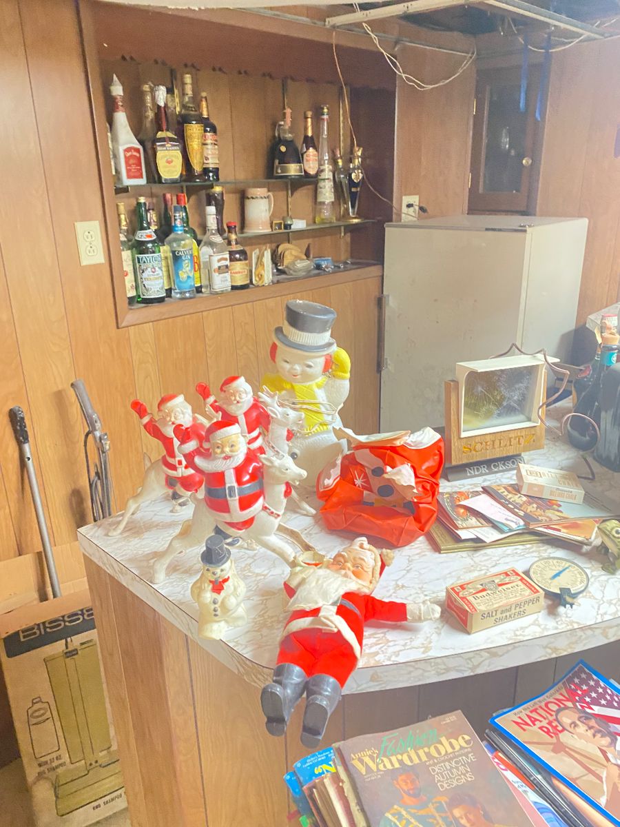 MCM Pickers delight Schenectady PACKED estate starts on 10/6/2023