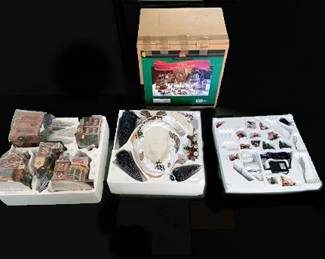 34Piece Victorian Village Set 