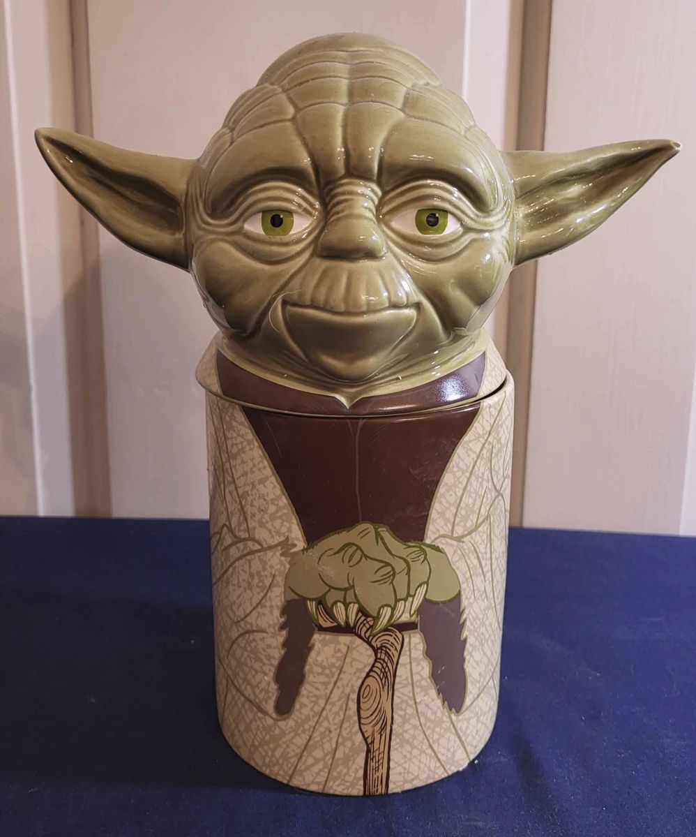 Hallmark Talking Yoda Cookie Jar