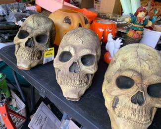 So much Halloween decor