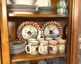 Farmhouse dishes service for 8