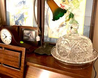 Brilliant cut cheese dish with dome (cut crystal)