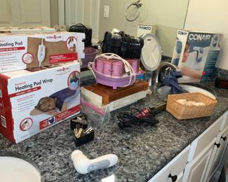 Women's, beauty supplies 